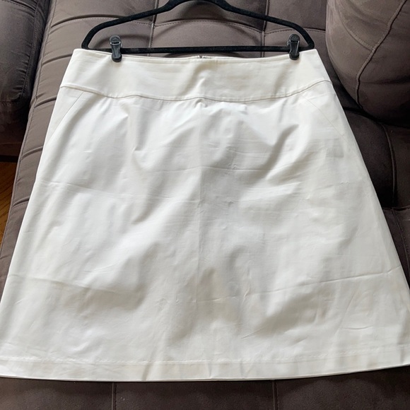 Banana Republic Dresses & Skirts - Banana republic ivory skirt